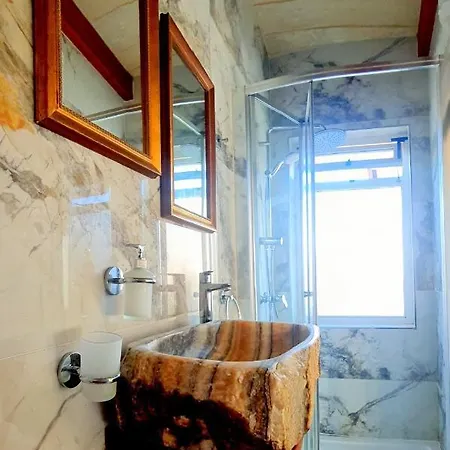 Shambala Apartman *